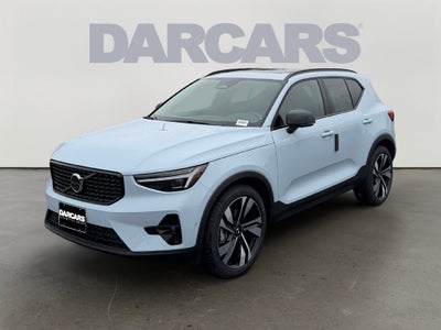 2026 Volvo XC40 B5 Ultra