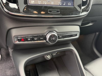 2026 Volvo XC40 B5 Ultra