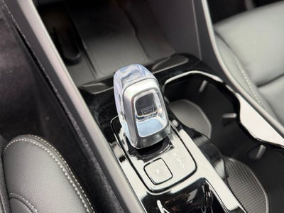 2026 Volvo XC40 B5 Ultra