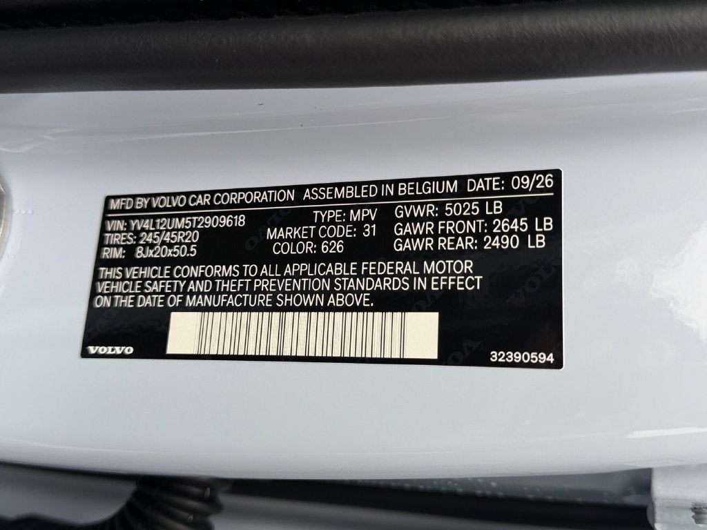 2026 Volvo XC40 B5 Ultra