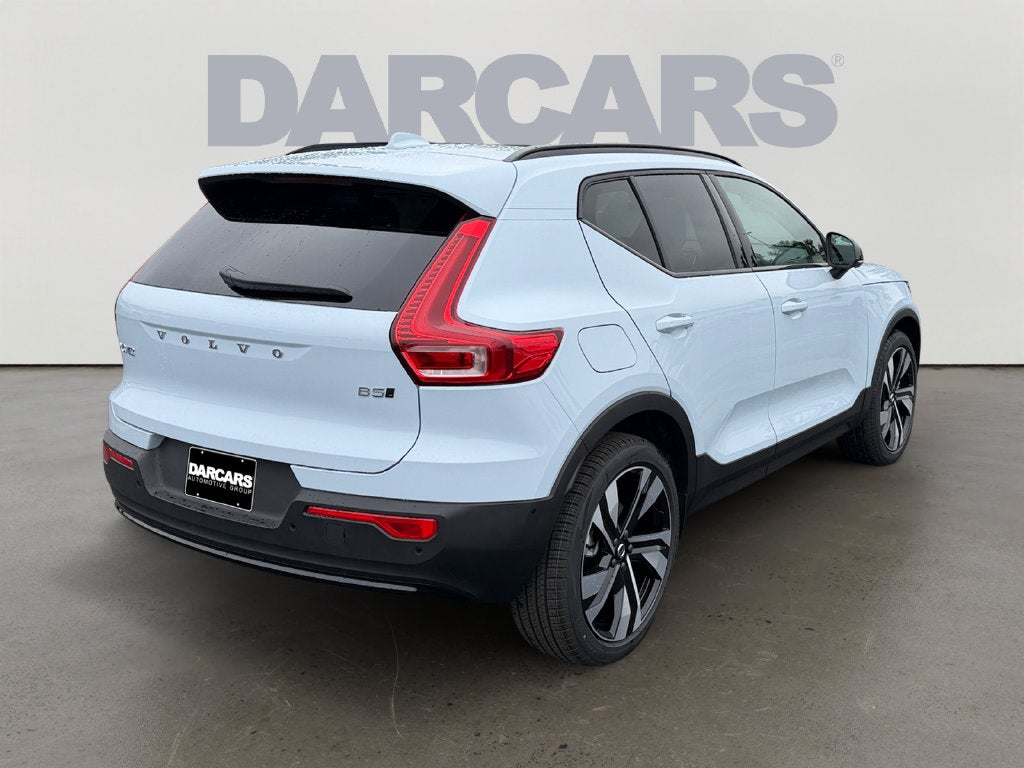 2026 Volvo XC40 B5 Ultra