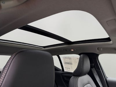 2026 Volvo XC40 B5 Ultra