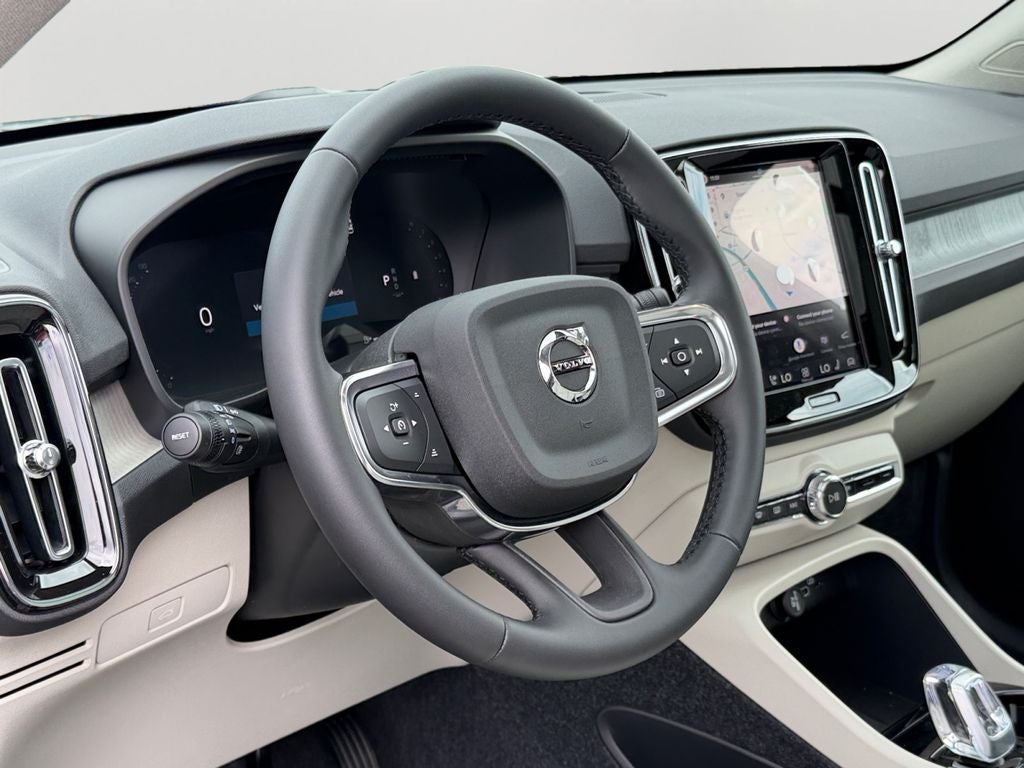2026 Volvo XC40 B5 Ultra