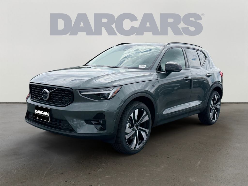 2026 Volvo XC40 B5 Ultra
