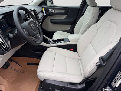 2026 Volvo XC40 B5 Ultra