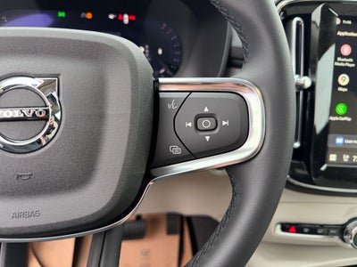 2026 Volvo XC40 B5 Ultra