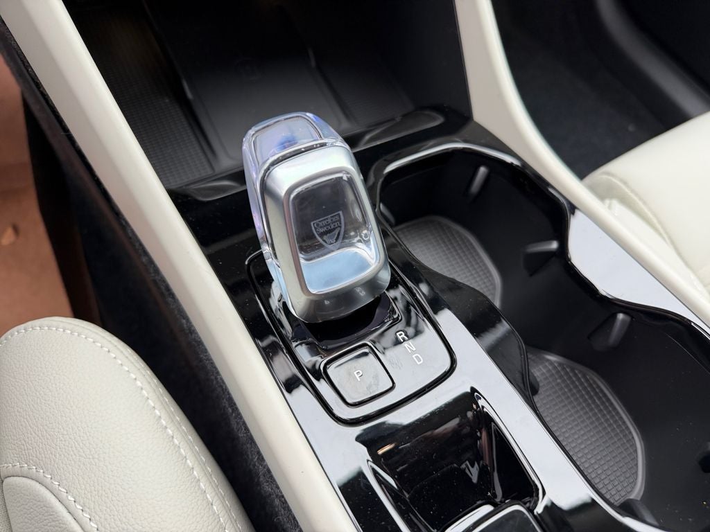 2026 Volvo XC40 B5 Ultra