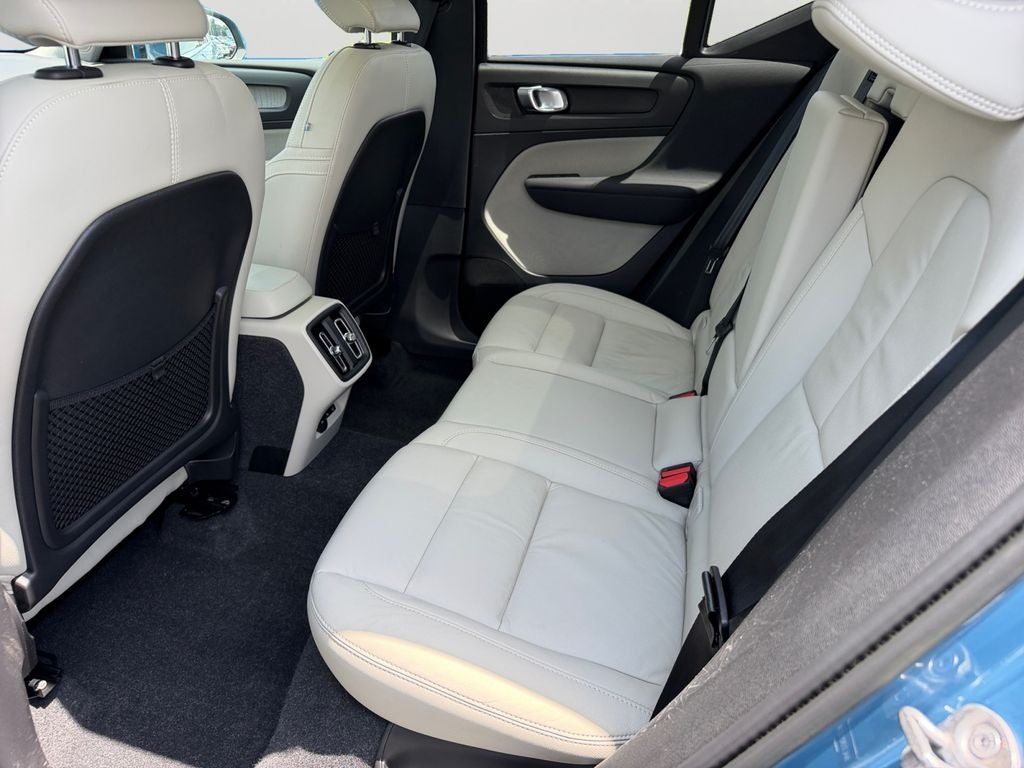 2023 Volvo XC40 B5 Plus Bright Theme Volvo Certified