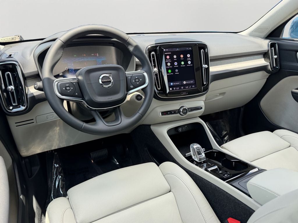 2023 Volvo XC40 B5 Plus Bright Theme Volvo Certified