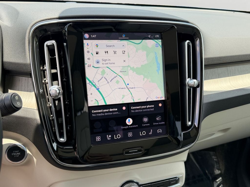 2023 Volvo XC40 B5 Plus Bright Theme Volvo Certified