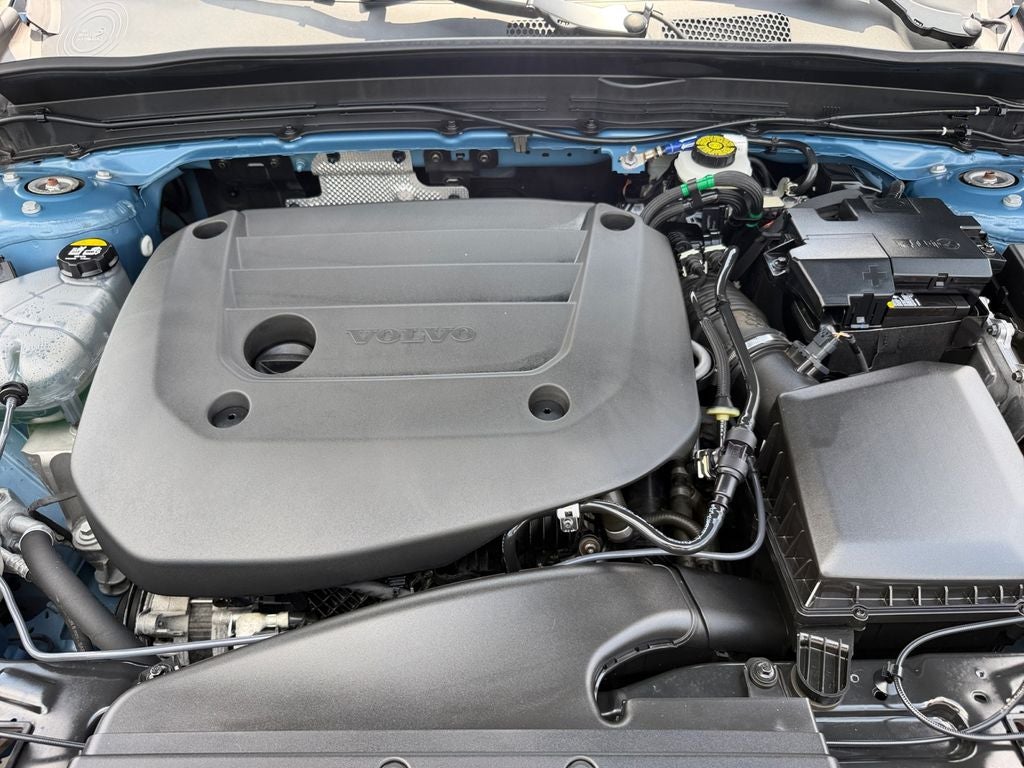 2023 Volvo XC40 B5 Plus Bright Theme Volvo Certified