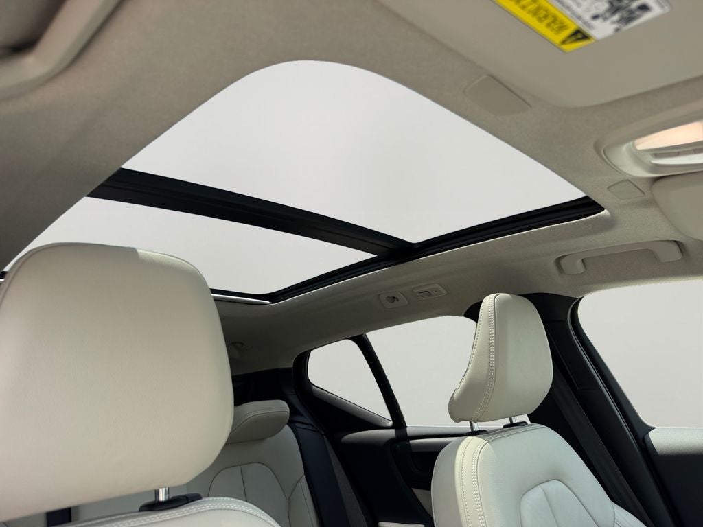 2023 Volvo XC40 B5 Plus Bright Theme Volvo Certified
