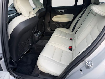 2025 Volvo V60 Cross Country B5 Ultra