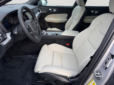 2025 Volvo V60 Cross Country B5 Ultra