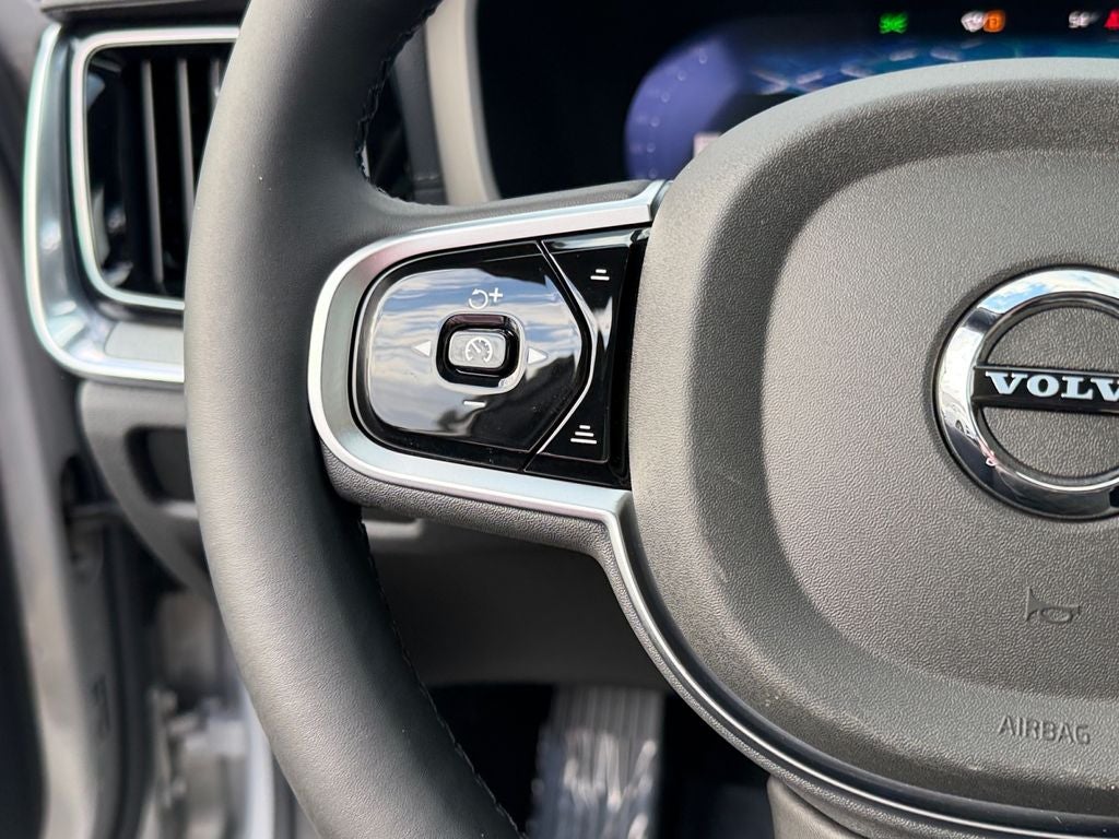 2025 Volvo V60 Cross Country B5 Ultra