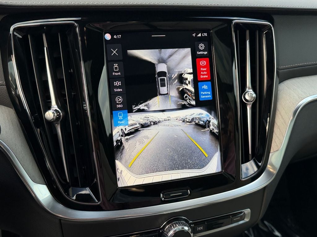 2025 Volvo V60 Cross Country B5 Ultra