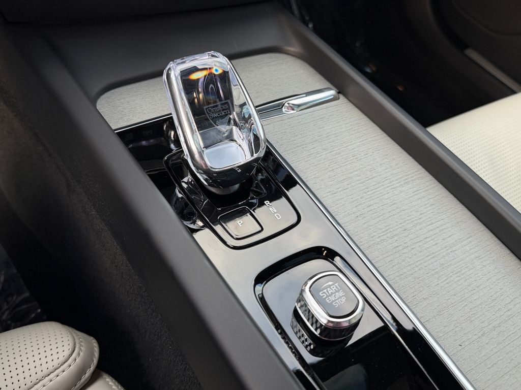 2025 Volvo V60 Cross Country B5 Ultra