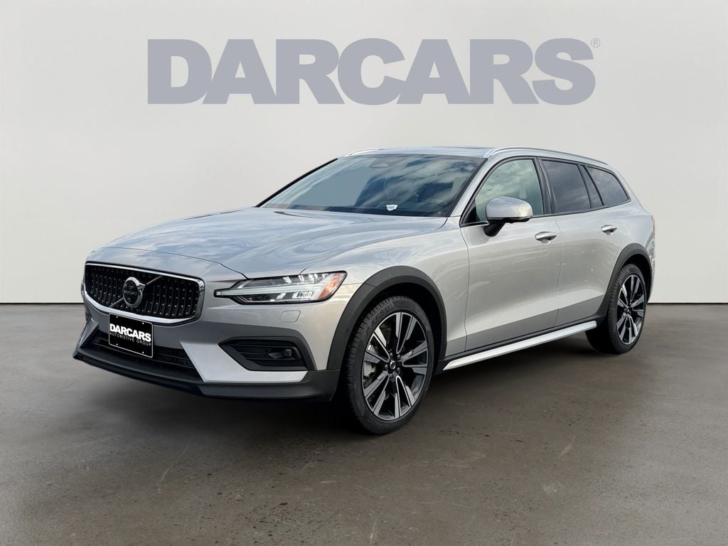 2025 Volvo V60 Cross Country B5 Ultra