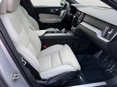 2025 Volvo V60 Cross Country B5 Ultra