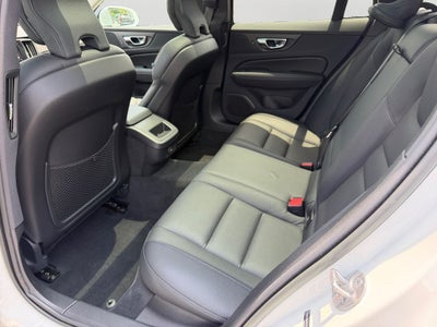 2023 Volvo V60 Cross Country B5 Plus