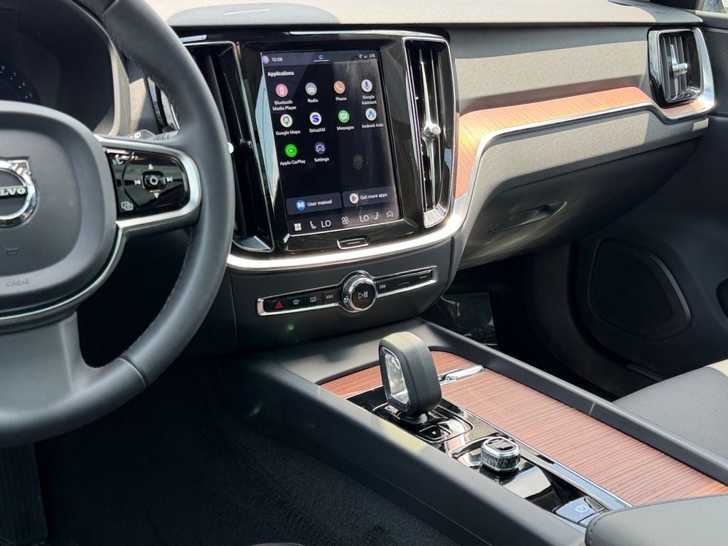 2023 Volvo V60 Cross Country B5 Plus