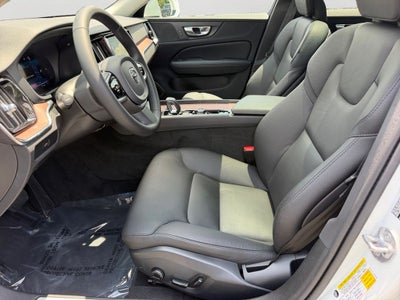 2023 Volvo V60 Cross Country B5 Plus