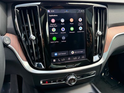 2023 Volvo V60 Cross Country B5 Plus