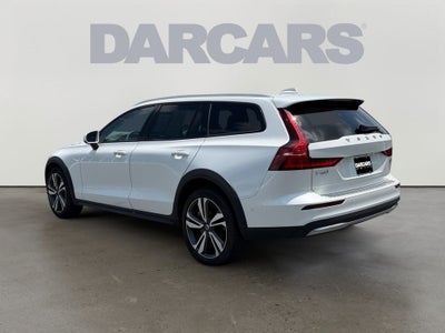 2023 Volvo V60 Cross Country B5 Plus