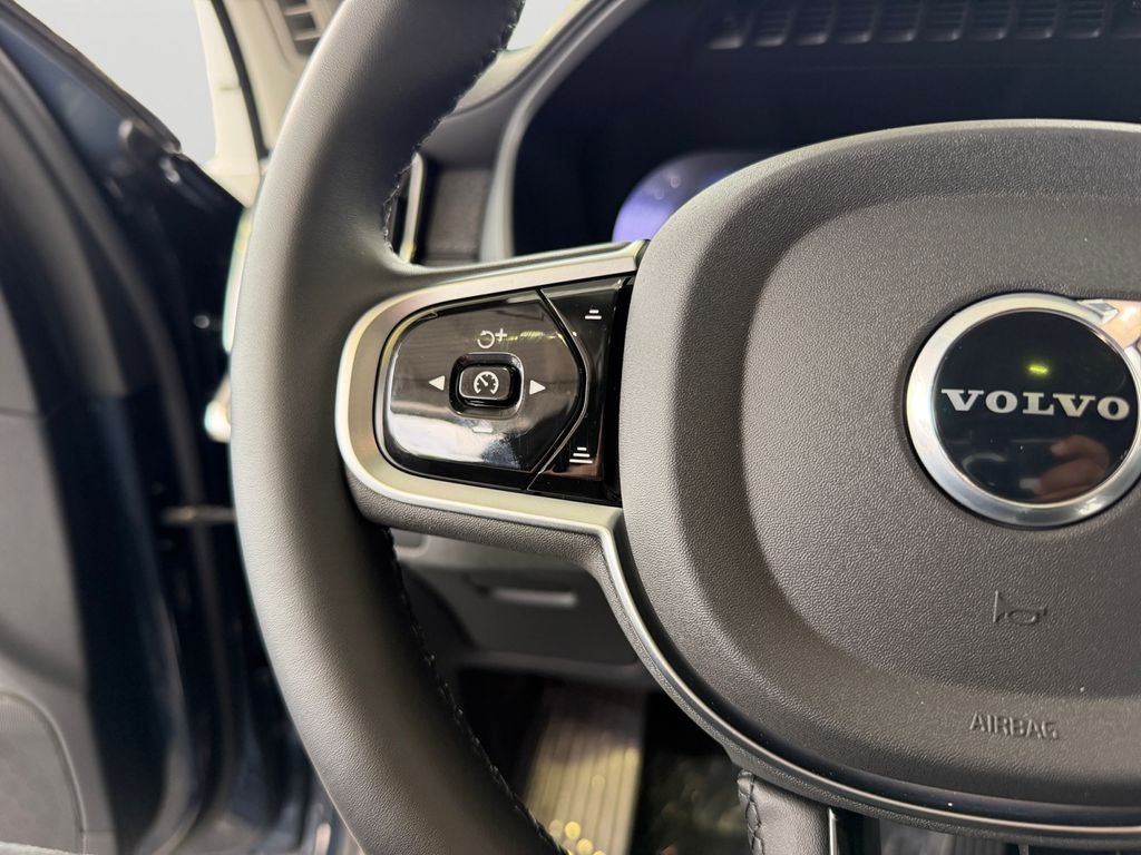 2026 Volvo XC90 B5 Ultra 6-Seater