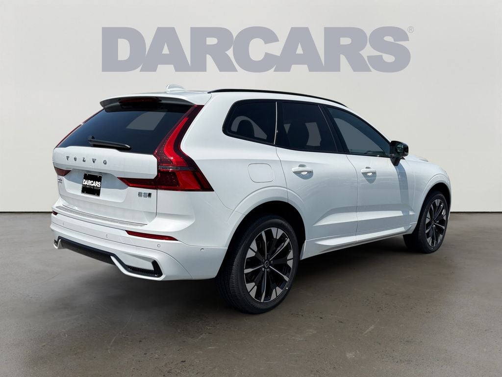 2026 Volvo XC60 B5 Plus
