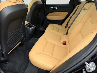 2025 Volvo XC60 B5 Ultra