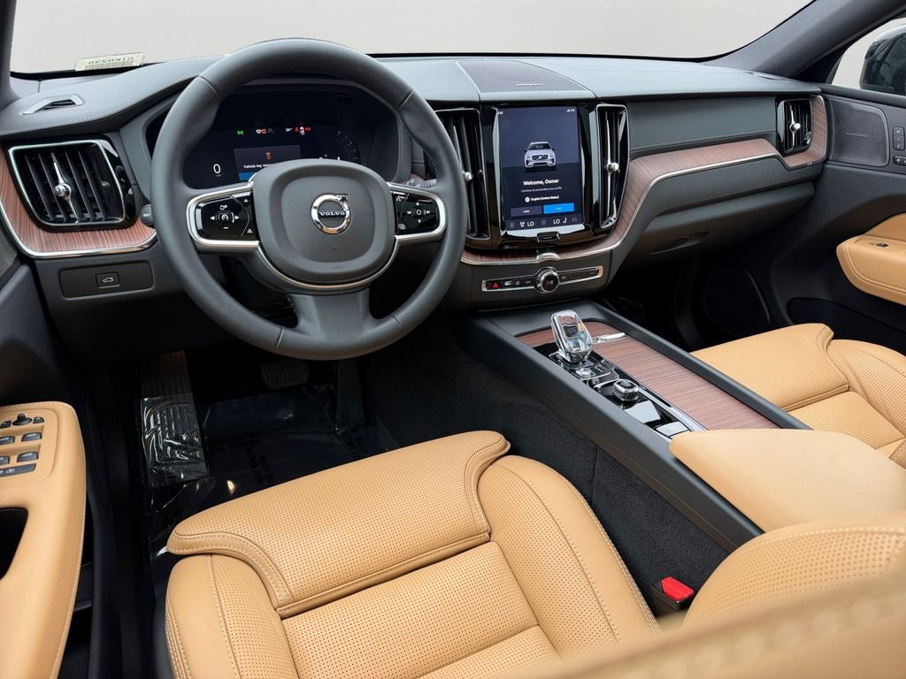 2025 Volvo XC60 B5 Ultra