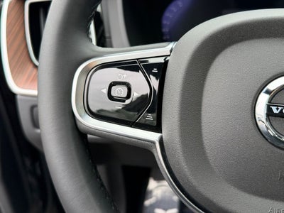2025 Volvo XC60 B5 Ultra