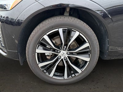2025 Volvo XC60 B5 Ultra