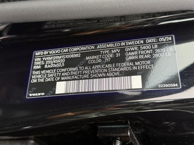 2025 Volvo XC60 B5 Ultra