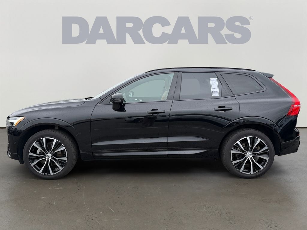 2025 Volvo XC60 B5 Ultra