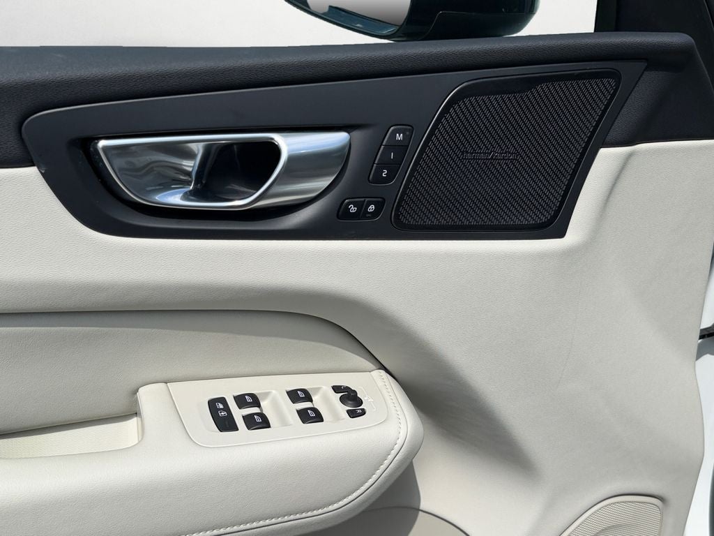 2025 Volvo XC60 B5 Ultra Volvo Certified