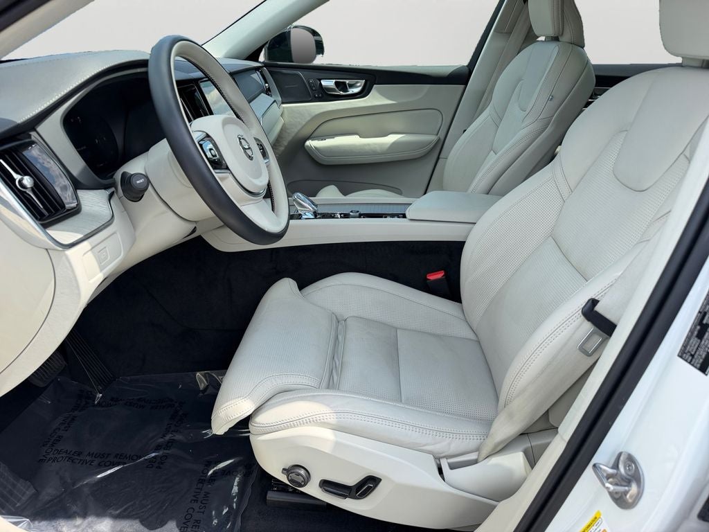 2025 Volvo XC60 B5 Ultra Volvo Certified