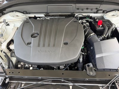2025 Volvo XC60 B5 Ultra Volvo Certified