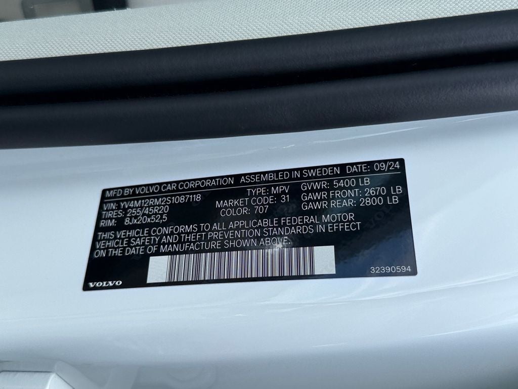 2025 Volvo XC60 B5 Ultra Volvo Certified