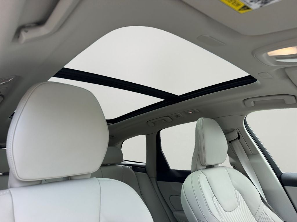 2025 Volvo XC60 B5 Ultra Volvo Certified