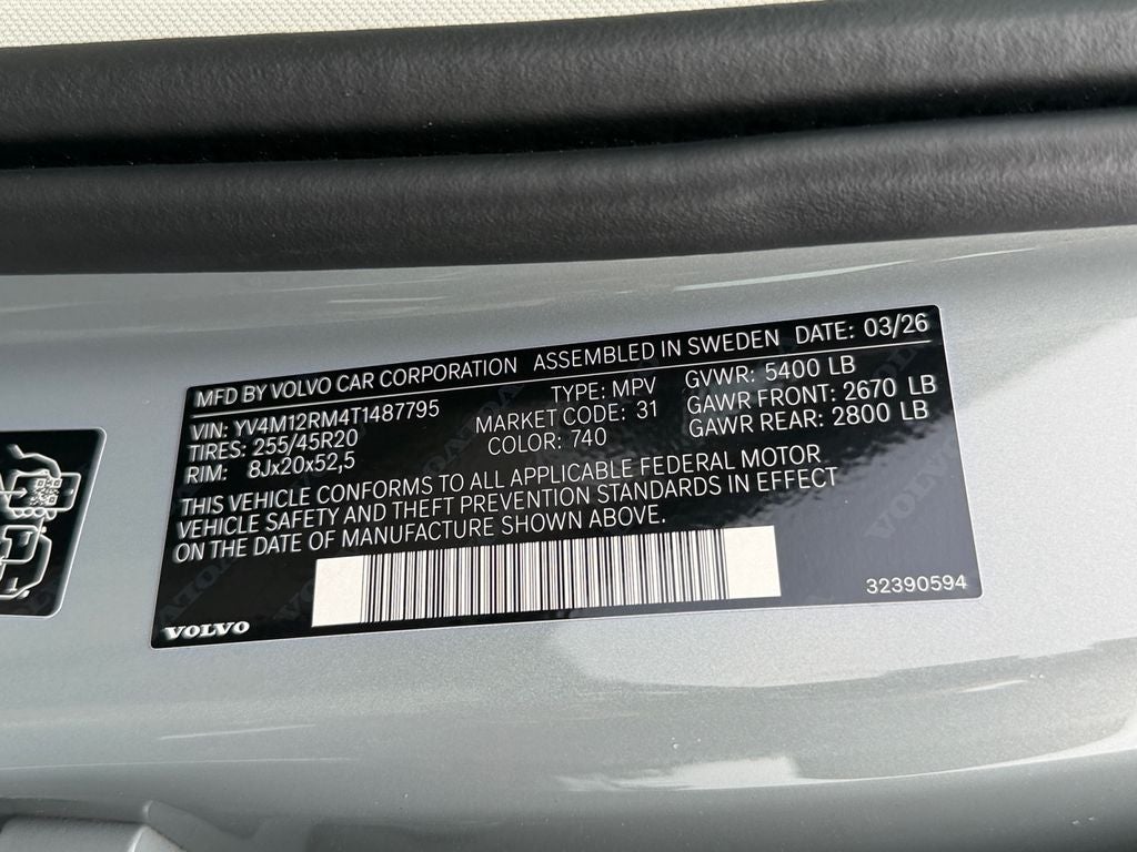 2026 Volvo XC60 B5 Ultra