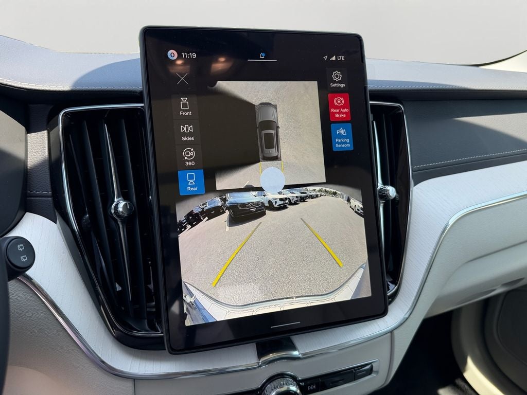 2026 Volvo XC60 B5 Ultra