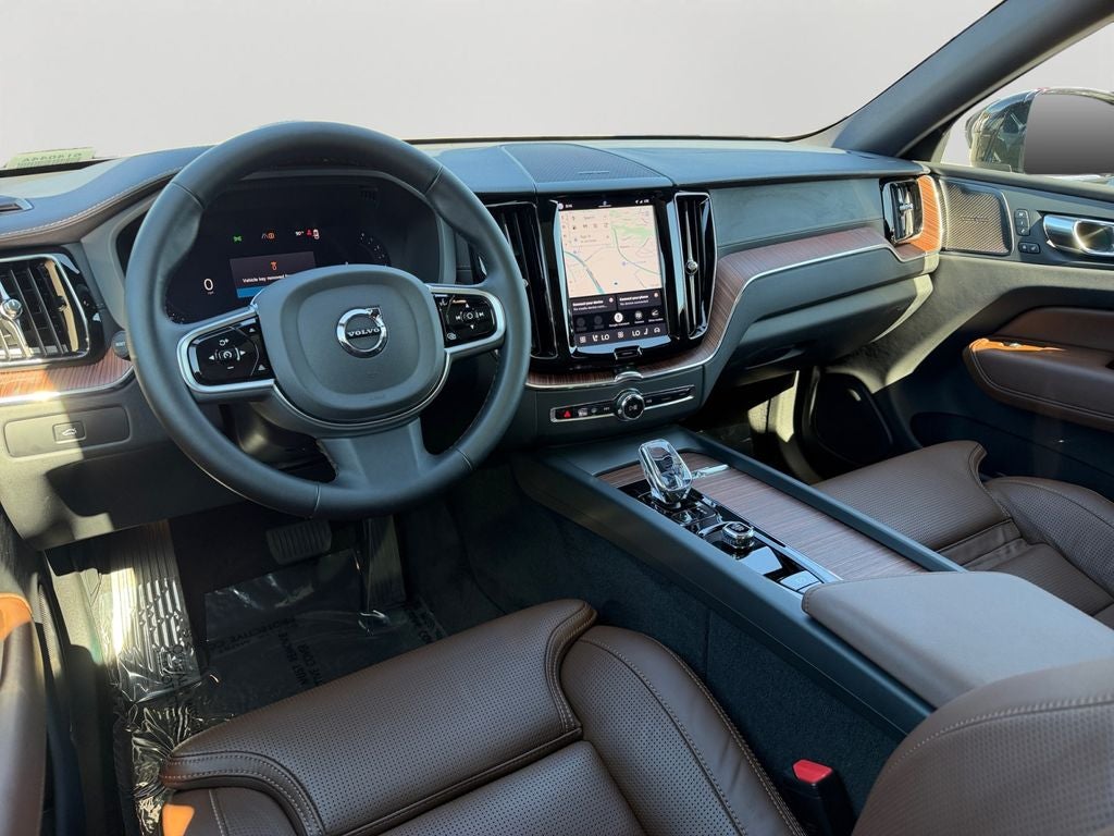 2025 Volvo XC60 B5 Ultra Volvo Certified