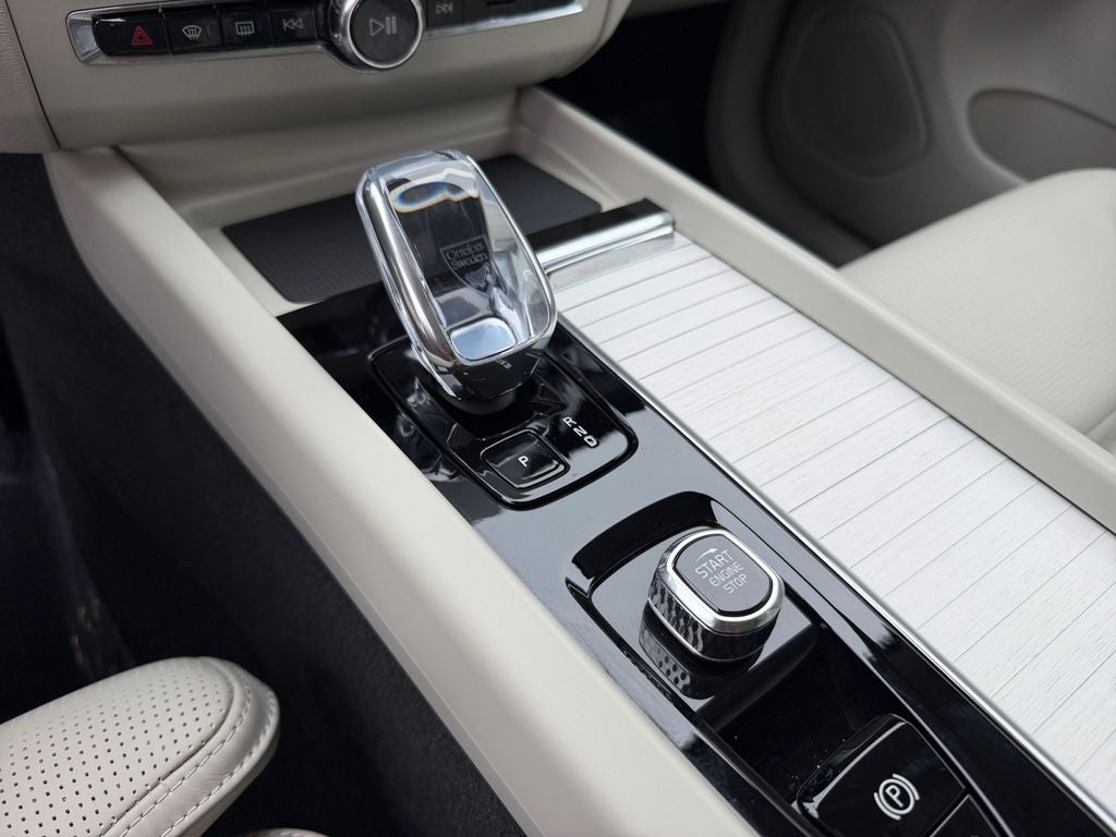 2026 Volvo XC60 B5 Ultra Volvo Certified