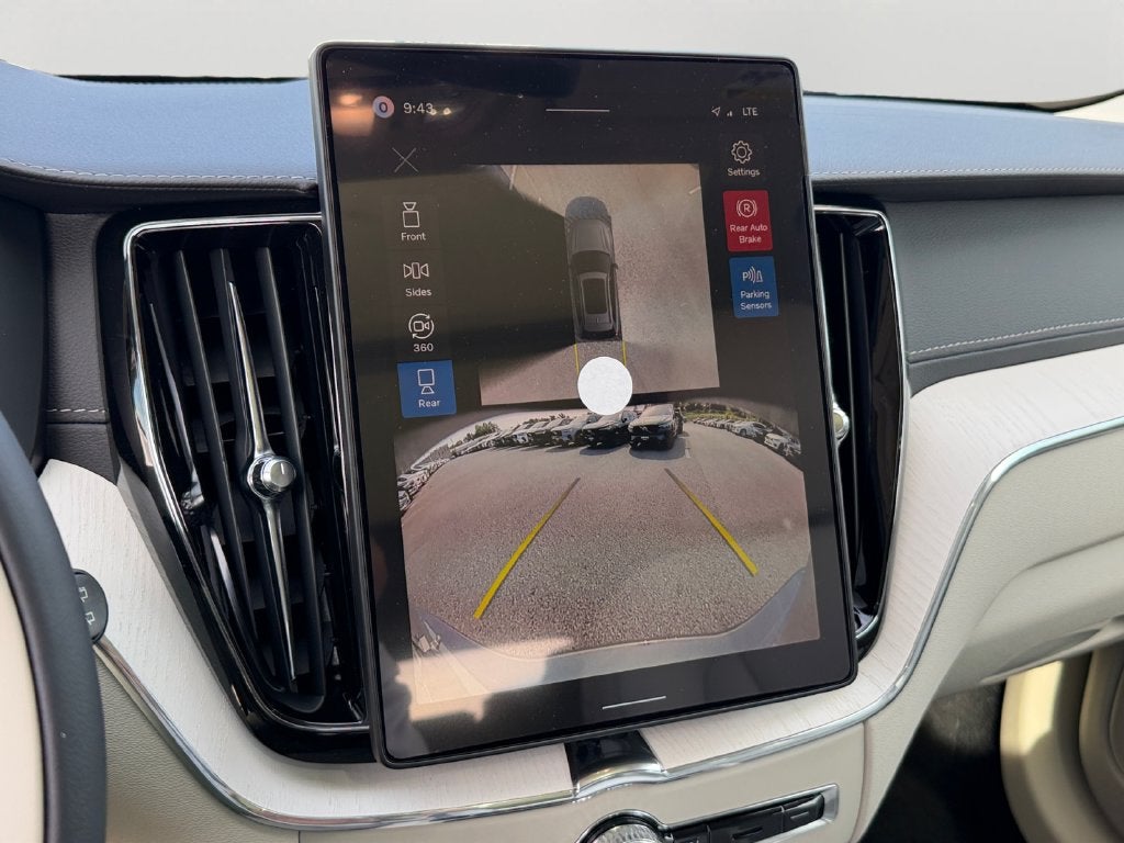 2026 Volvo XC60 B5 Ultra