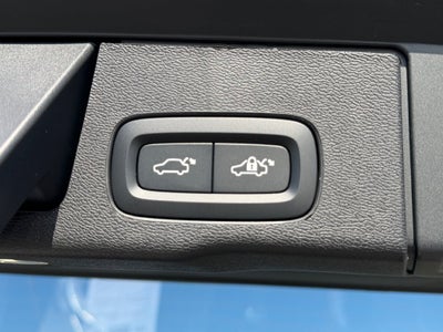 2027 Volvo XC60 B5 Plus