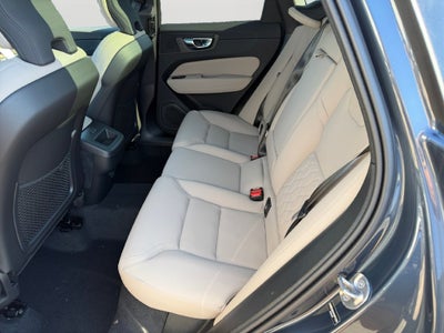 2027 Volvo XC60 B5 Plus