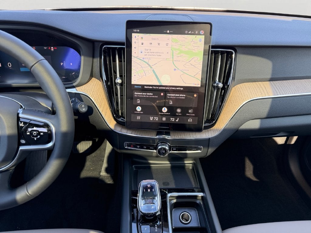 2027 Volvo XC60 B5 Plus