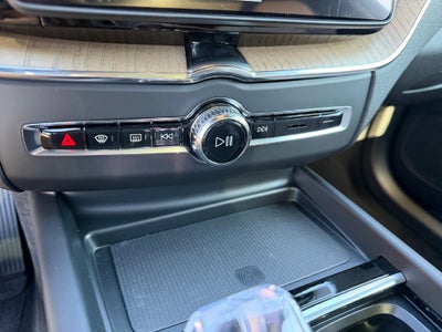 2027 Volvo XC60 B5 Plus